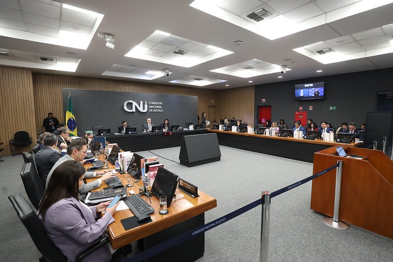 CNJ aprova regras para que juízes decidam sobre participação de crianças e adolescentes em conteúdos digitais